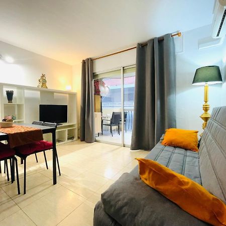 Renovado Apartamento En Zona Residencial A Pasos Del Mar 萨洛 外观 照片