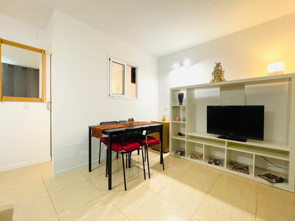 Renovado Apartamento En Zona Residencial A Pasos Del Mar 萨洛 外观 照片