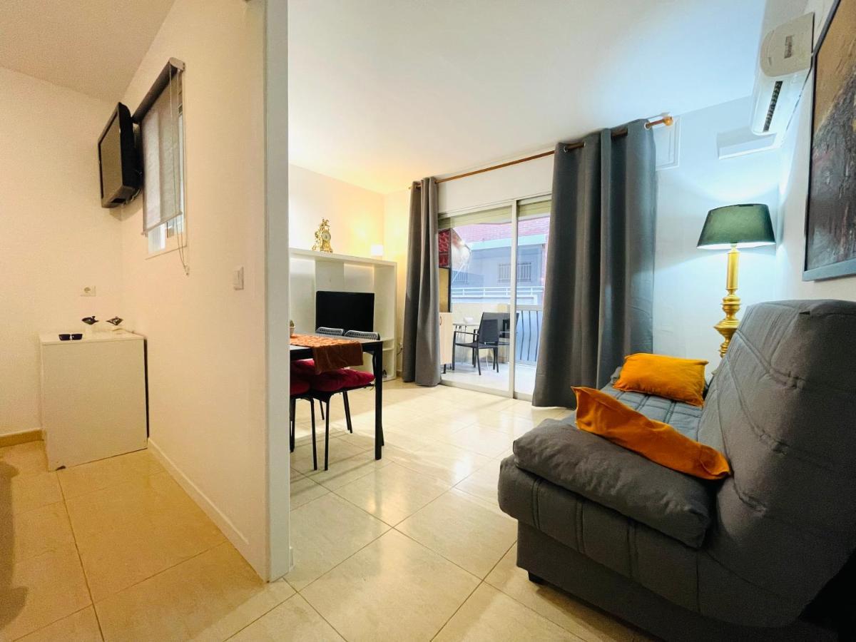 Renovado Apartamento En Zona Residencial A Pasos Del Mar 萨洛 外观 照片